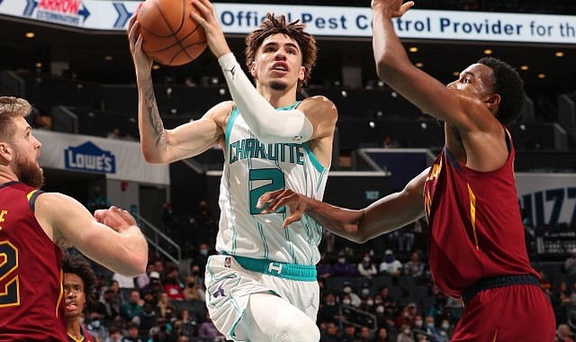  布里奇斯全面发挥，篮网客场力克猛龙迎连胜