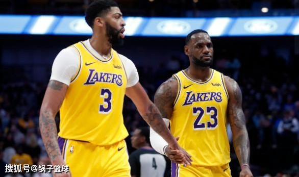  詹姆斯三双助力湖人逆转雄鹿豪取五连胜