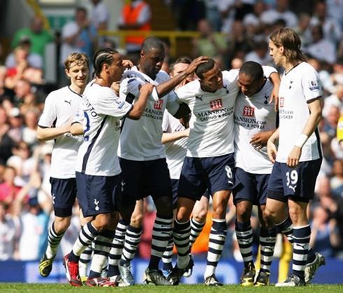  热刺防守崩盘，主场惨败纽卡斯尔遭遇三连败打击  